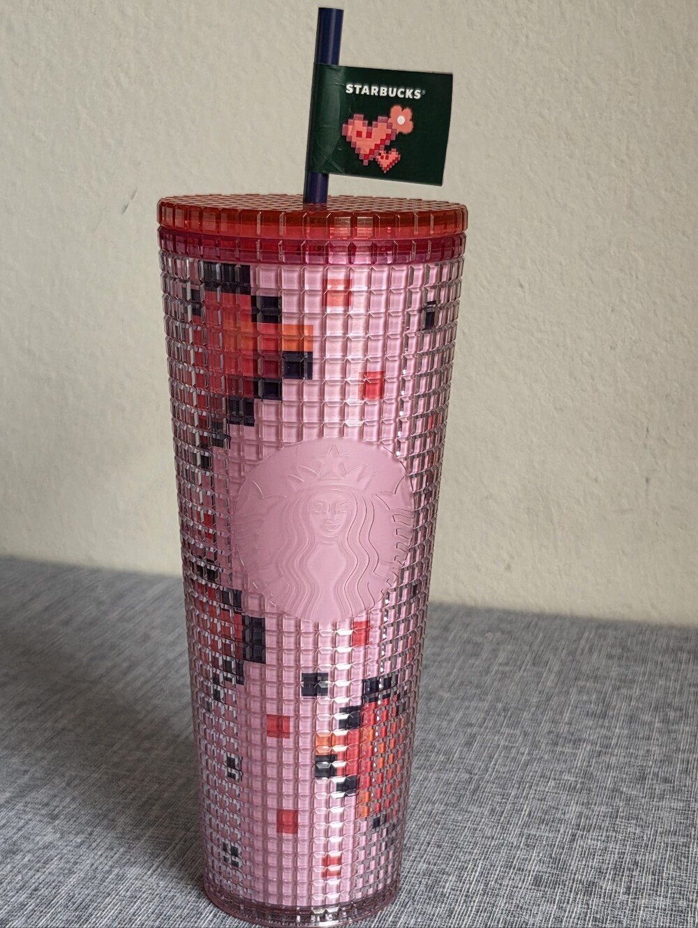 New Starbucks Cold Tumbler 2025 Valentines Day Pixelated Heart Cup Straw 🩷